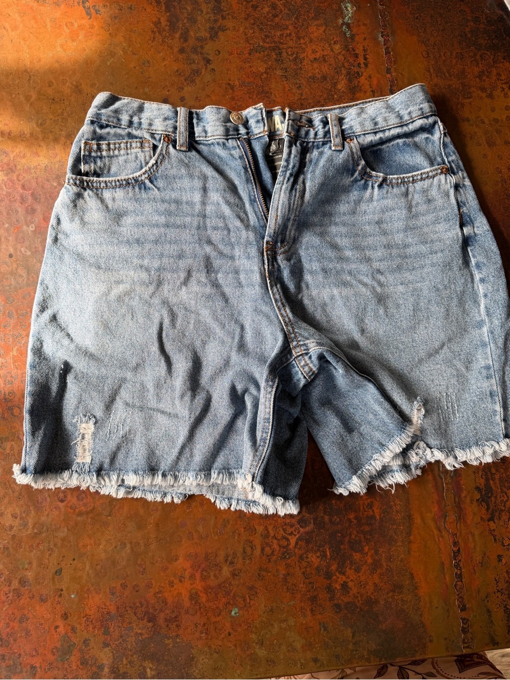 REWASH Super High Rise Distressed Denim Bermuda Shorts Size 7/28 – Frayed Hem